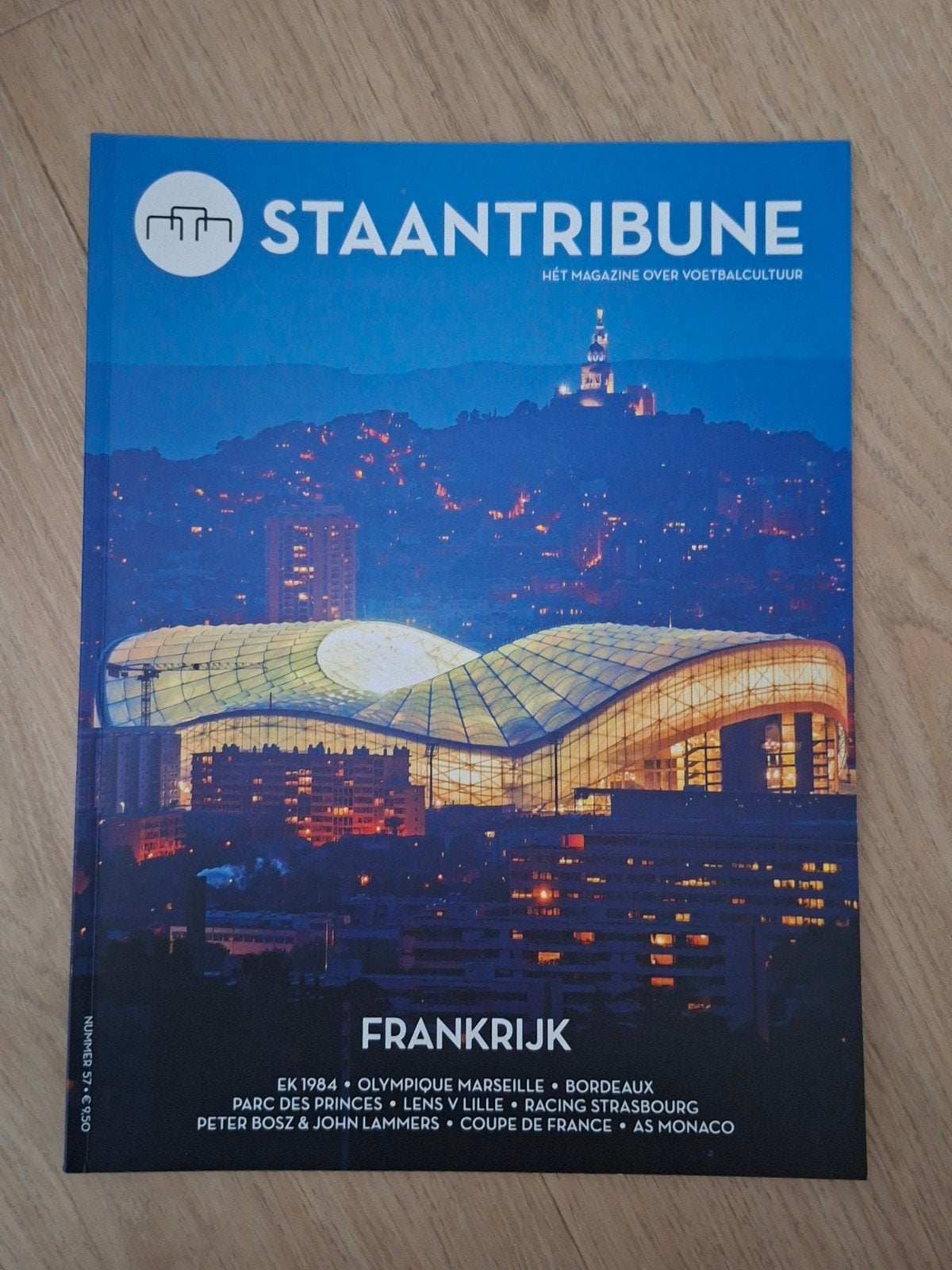 Staantribune Magazine NR 57, Ophalen of Verzenden, Buitenlandse clubs, Boek of Tijdschrift