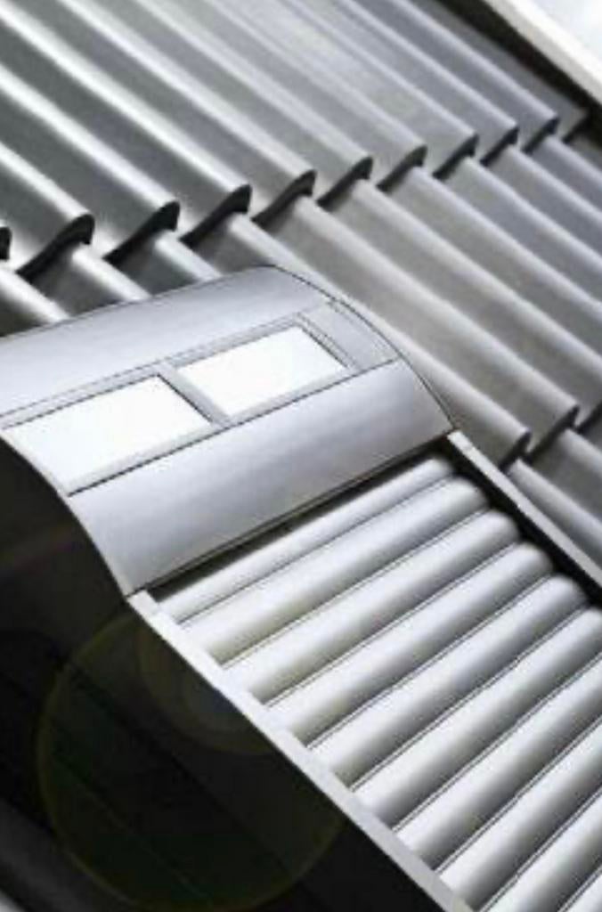Velux rolluik gezocht ggl 3 met montage dakraam, Doe-het-zelf en Verbouw, Rolluiken, Ophalen, Zo goed als nieuw, Grijs, Minder dan 100 cm