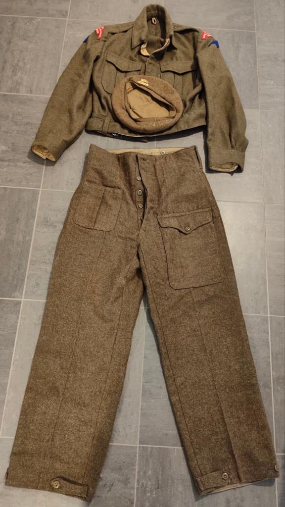 Wo2 Canadees uniform manitoba dragoons, Verzenden, Landmacht, Engeland, Kleding of Schoenen