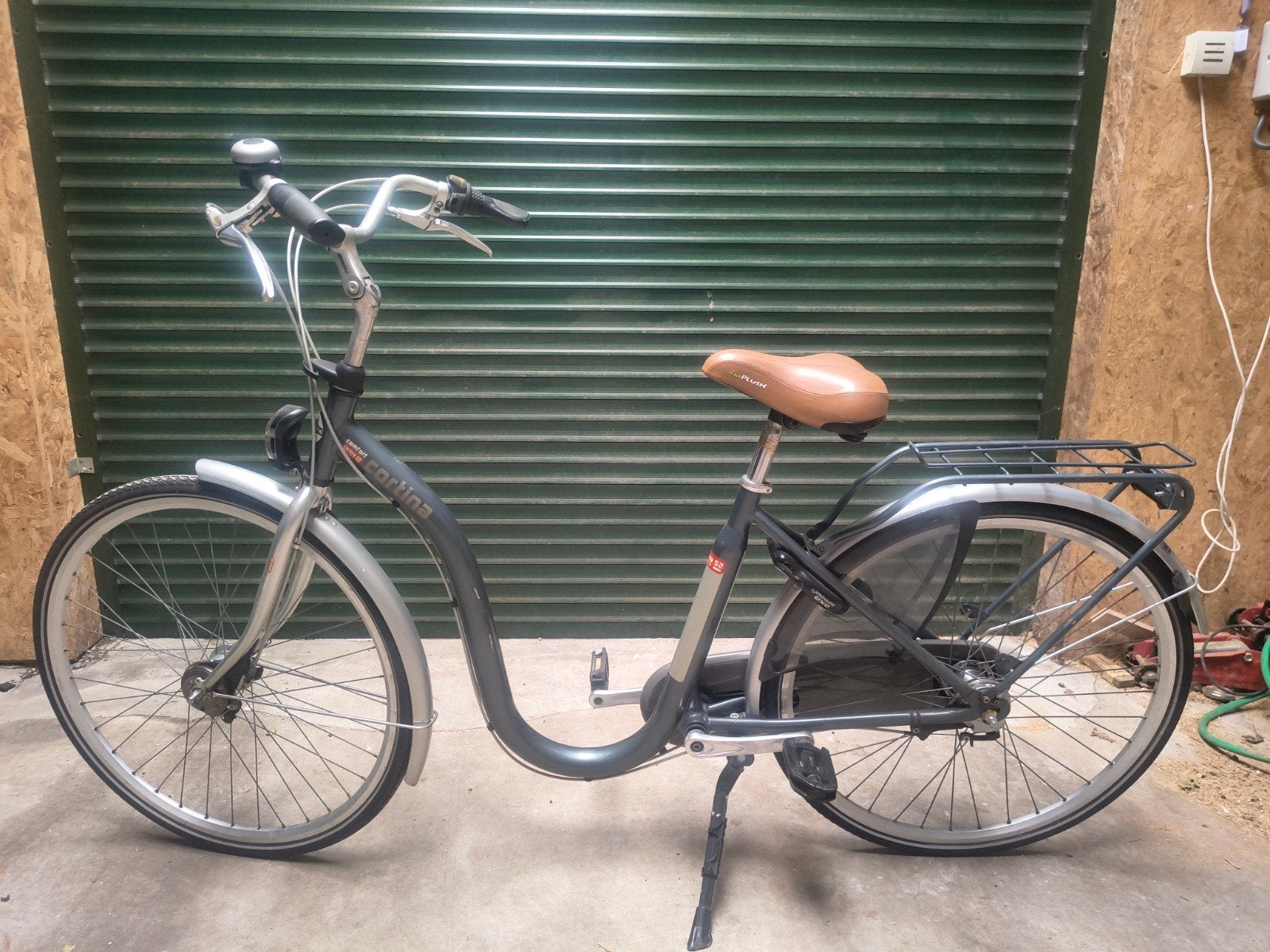 Lage instap Cortina fiets, Ophalen