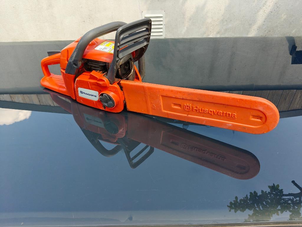 Husqvarna 235E kettingzaag, Ophalen of Verzenden, Zo goed als nieuw, Overige soorten, Husqvarna