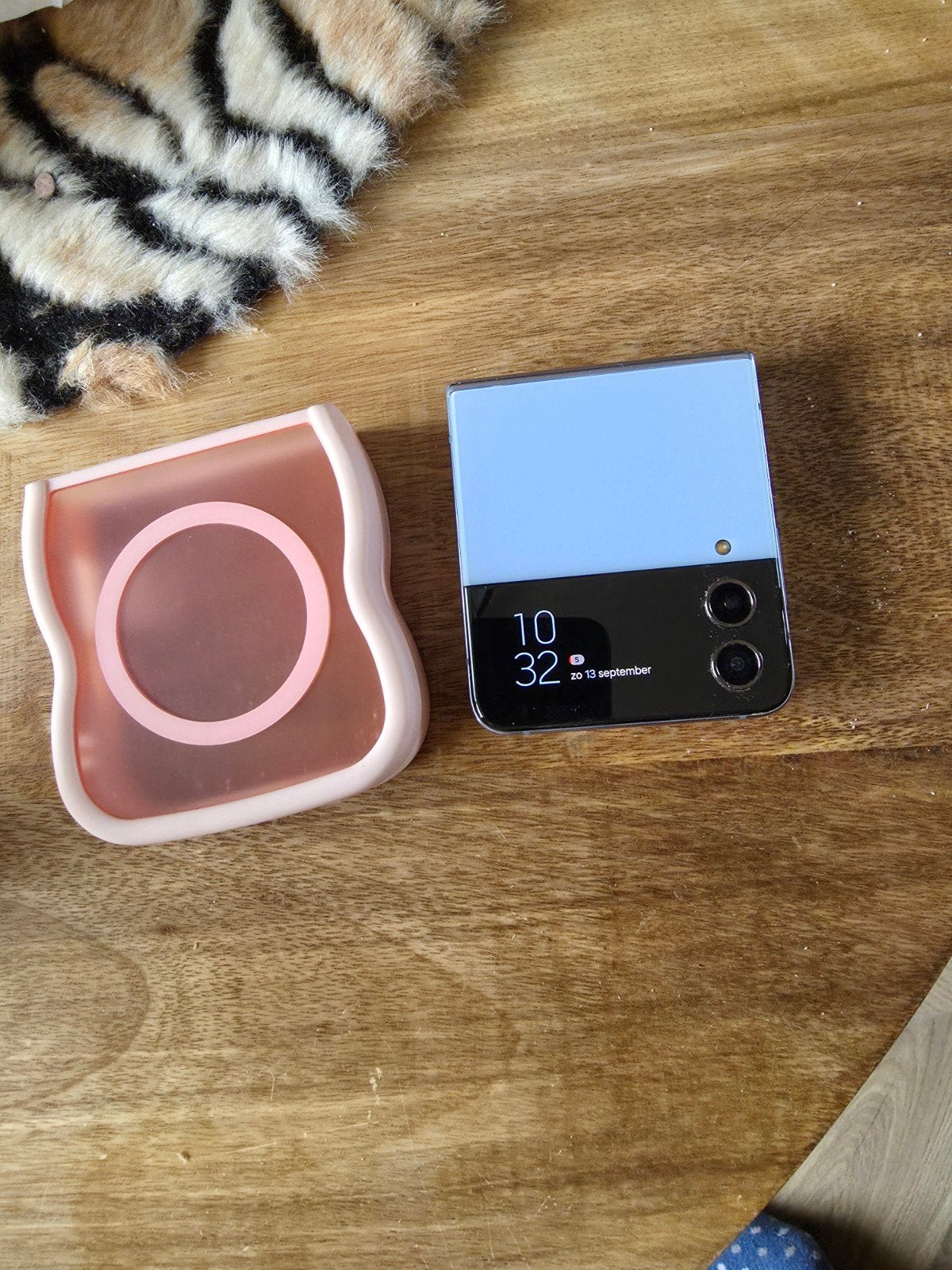 Samsung Galaxy Z Flip 4 512GB - Zeer nette staat met hoesje, Telecommunicatie, Zwart, Touchscreen, Zo goed als nieuw, Zonder simlock