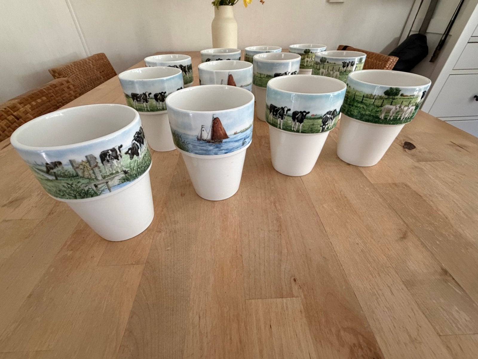 Wiebe van der Zee melkbekers - in nieuwstaat 4€ per stuk, Ophalen, Overige merken, Keramiek, Landelijk/Boerenbont