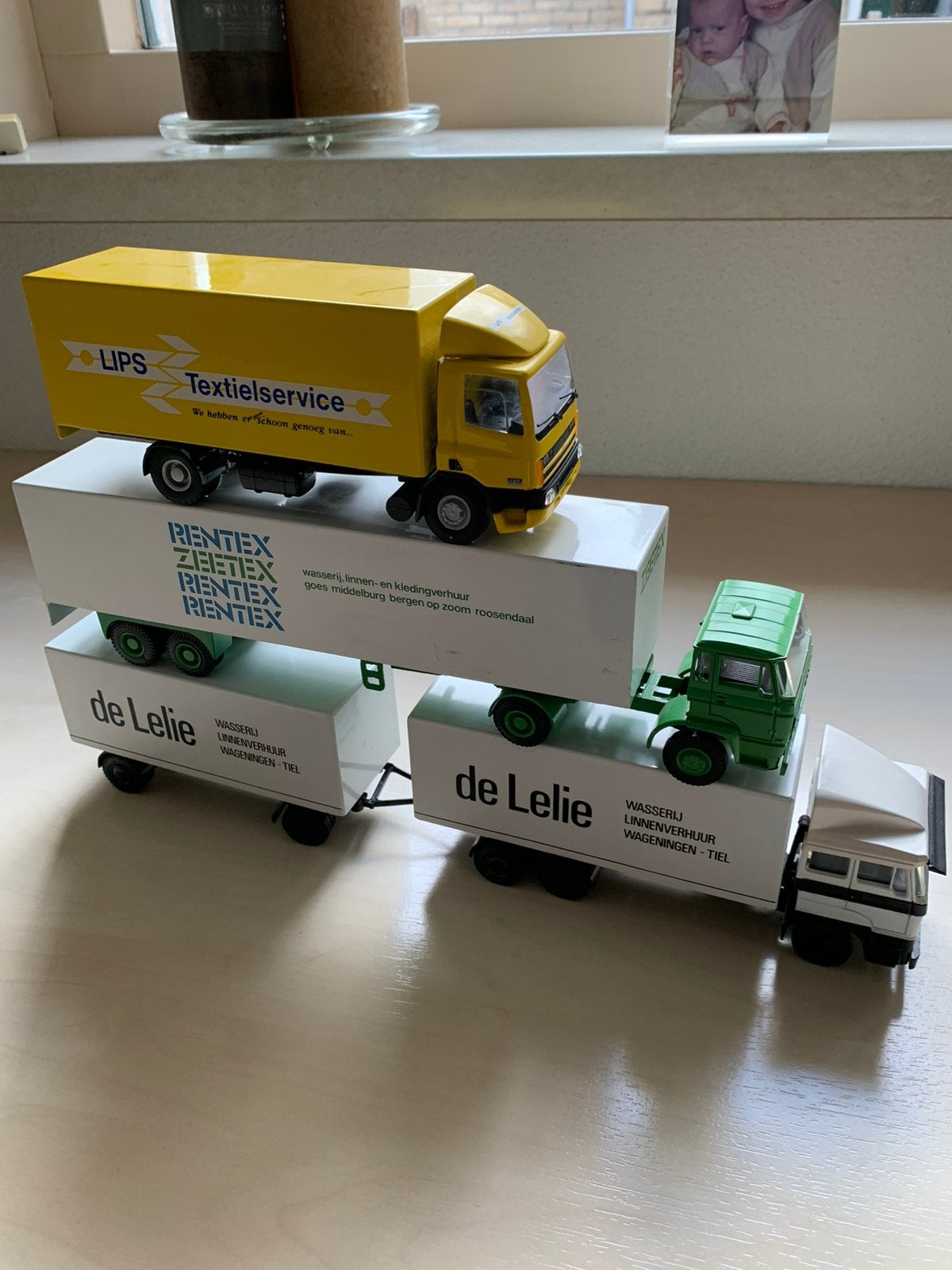 Drie verschilende daf modelen van wassry firma s, Ophalen of Verzenden, Zo goed als nieuw, Bus of Vrachtwagen, Lion Toys
