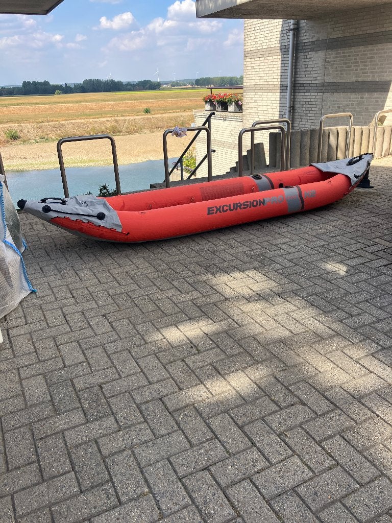 Te koop:Vrijwel nieuwe, opblaasbare Kayak Excursion Pro 2K, Ophalen, Opblaasbaar, Overige typen, Twee personen