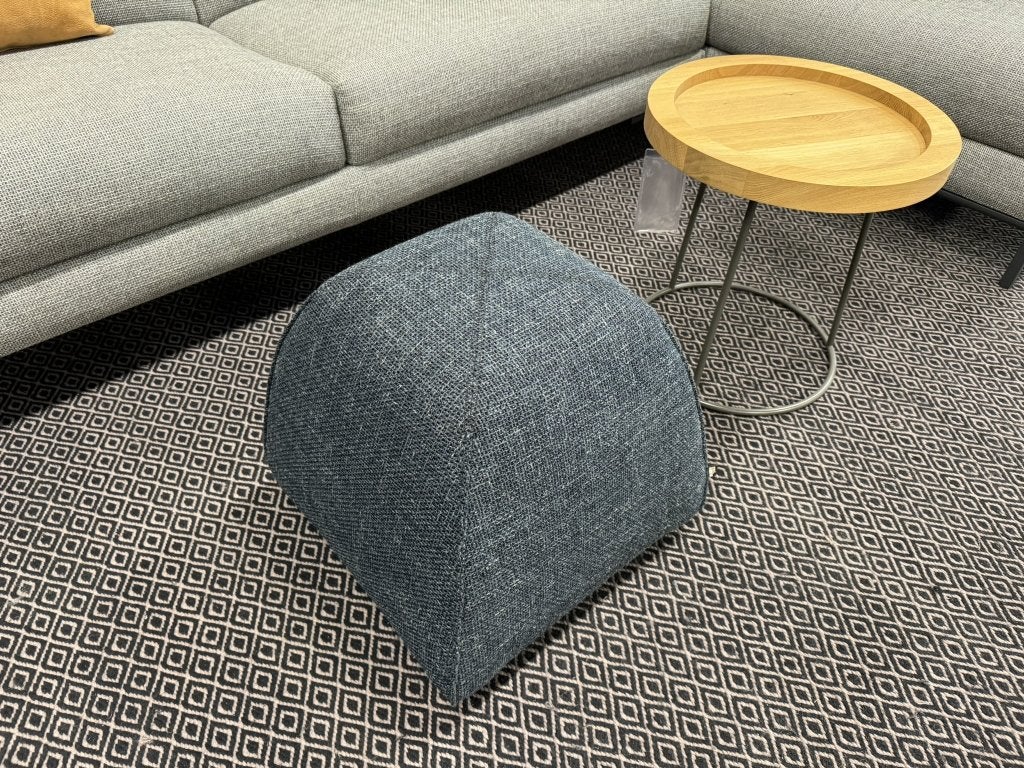 Nieuw Design On Stock Bimbom 43 Poef kruk stof blauw Bim Bom, Huis en Inrichting, Minder dan 50 cm, Gompenstraat 15, Minder dan 50 cm