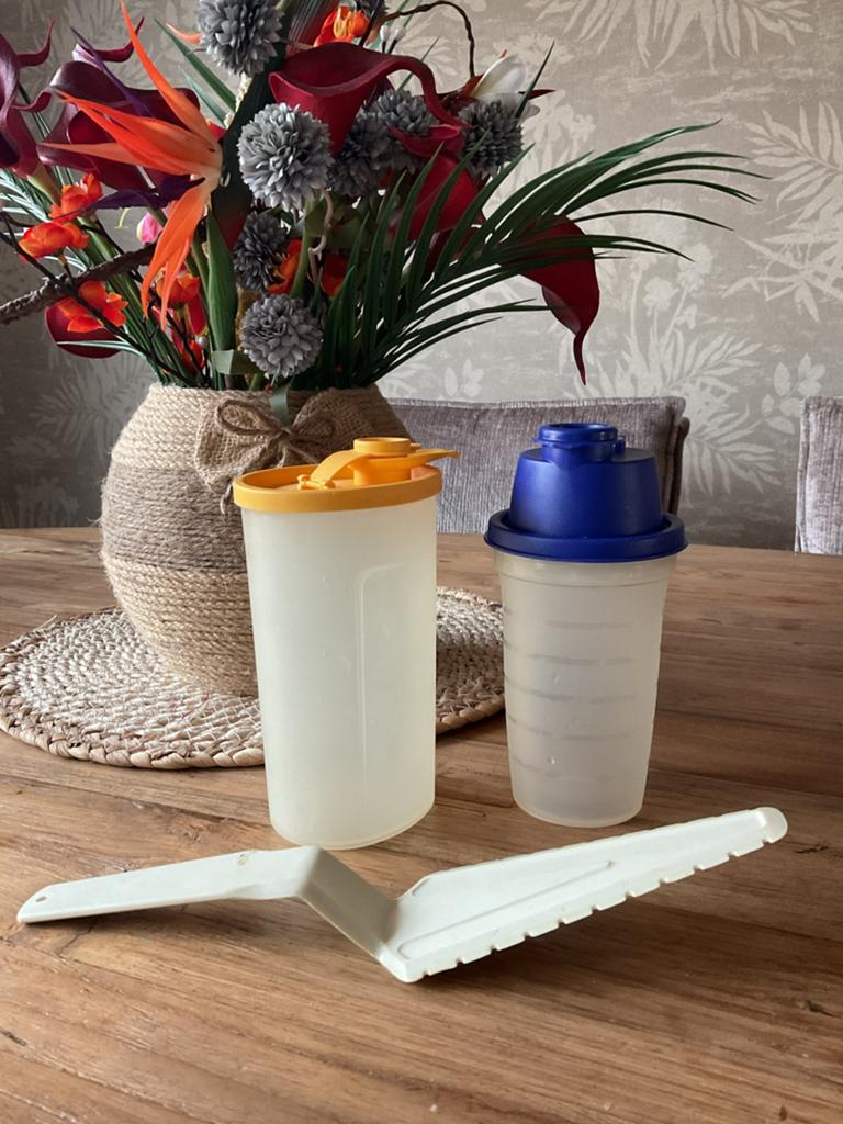 3delige Tupperware set:taartschep, strooibus, slagroomshaker, Ophalen of Verzenden, Zo goed als nieuw, Overige typen