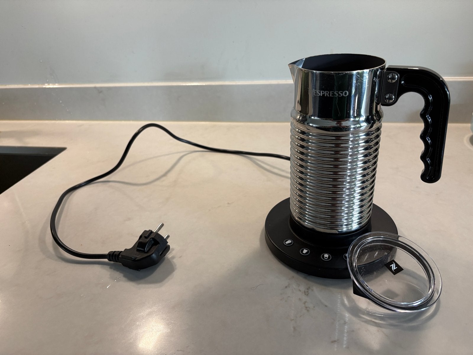 Nespresso Aeroccino 3 Melkopschuimer, Witgoed en Apparatuur, Melkopschuimers, Zo goed als nieuw, Elektrische melkopschuimer, Ophalen of Verzenden
