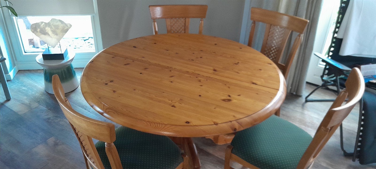 Eettafel rond 130 cm