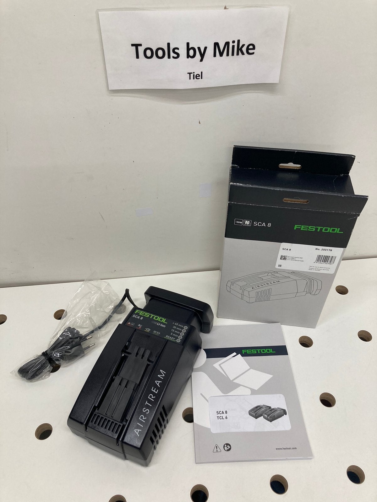 Nieuwe festool sca8 lader, Ophalen, Nieuw