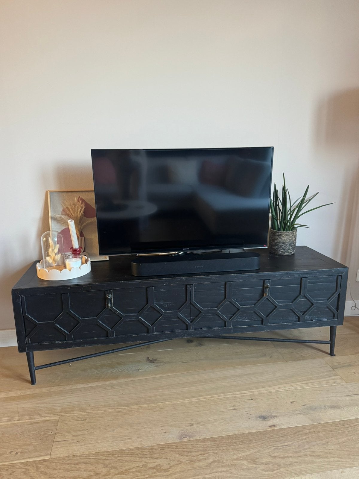 WOOOD | BEQUEST TV MEUBEL | MANGOHOUT ZWART 160 CM |, Huis en Inrichting, Kasten | Televisiemeubels, Ophalen, 150 tot 200 cm, Zo goed als nieuw