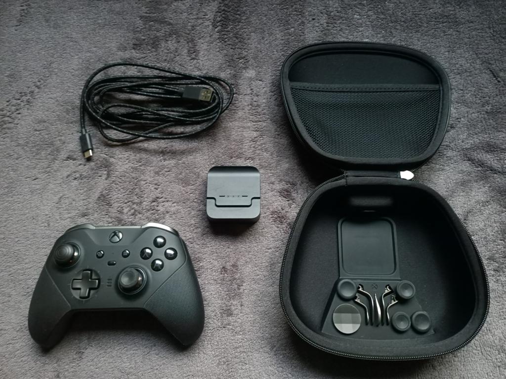 Xbox Elite Series 2 Controller compleet in Case, Spelcomputers en Games, Spelcomputers | Xbox | Accessoires, Ophalen, Xbox Series S