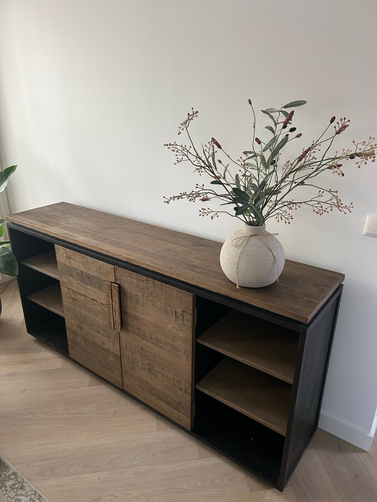 Riviera Maison Dressoir, Ophalen, 150 tot 200 cm, Zo goed als nieuw, 25 tot 50 cm