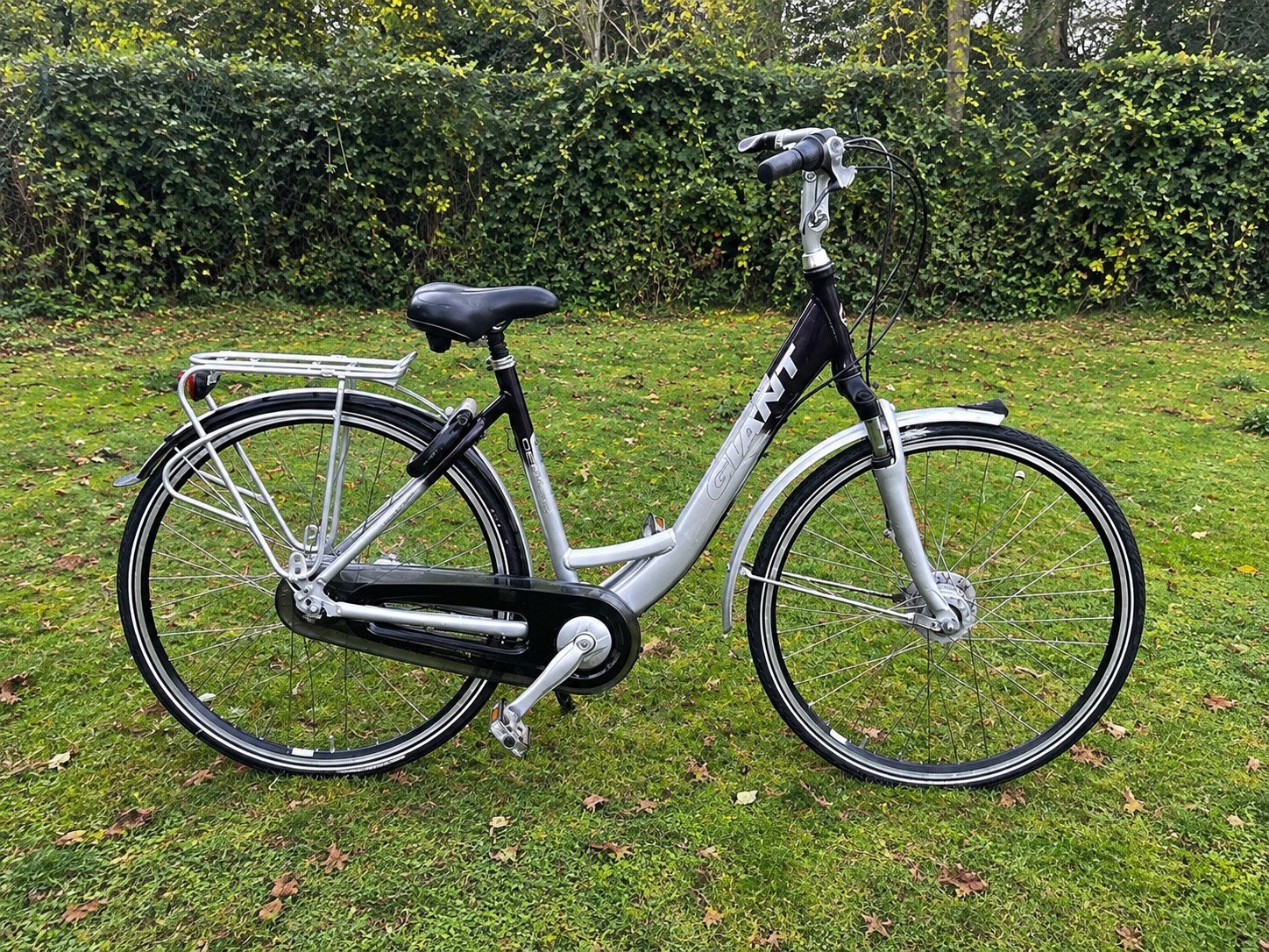 Giant Dames fiets - nette staat- 28 inch - framemaat 51, Fietsen en Brommers, 50 tot 53 cm, Ophalen, Zo goed als nieuw, Versnellingen