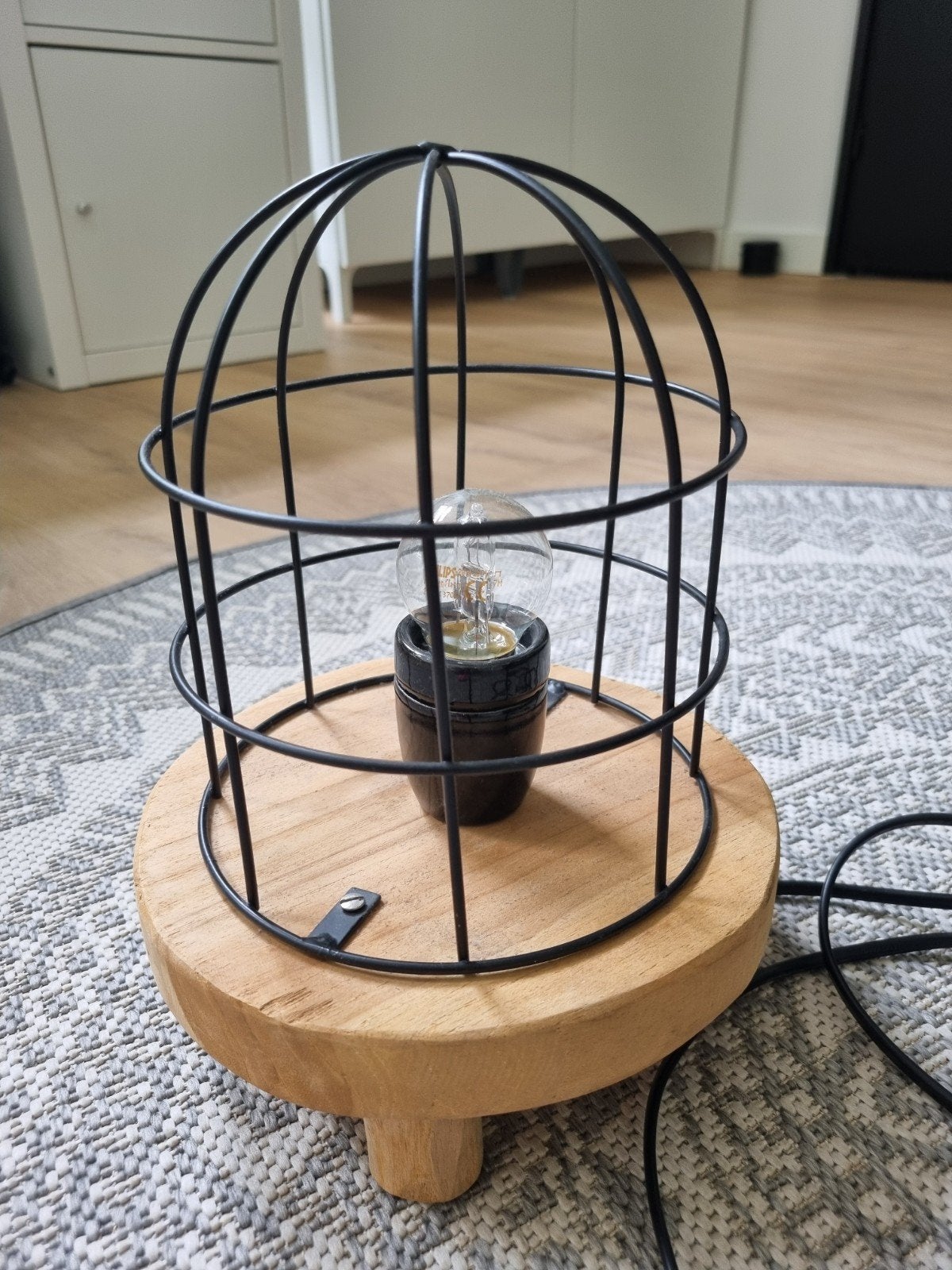Tafellamp op houten voet, Ophalen of Verzenden, Gebruikt, Hout, Minder dan 50 cm