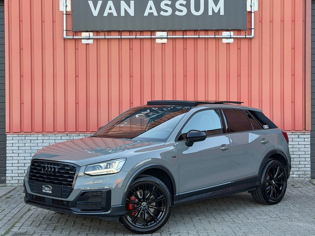 Audi Q2 35 TFSI 3xS-Line Pano Virtual Carplay Camera ACC DAB, 4 cilinders, 150 pk, Leder en Stof, Bedrijf