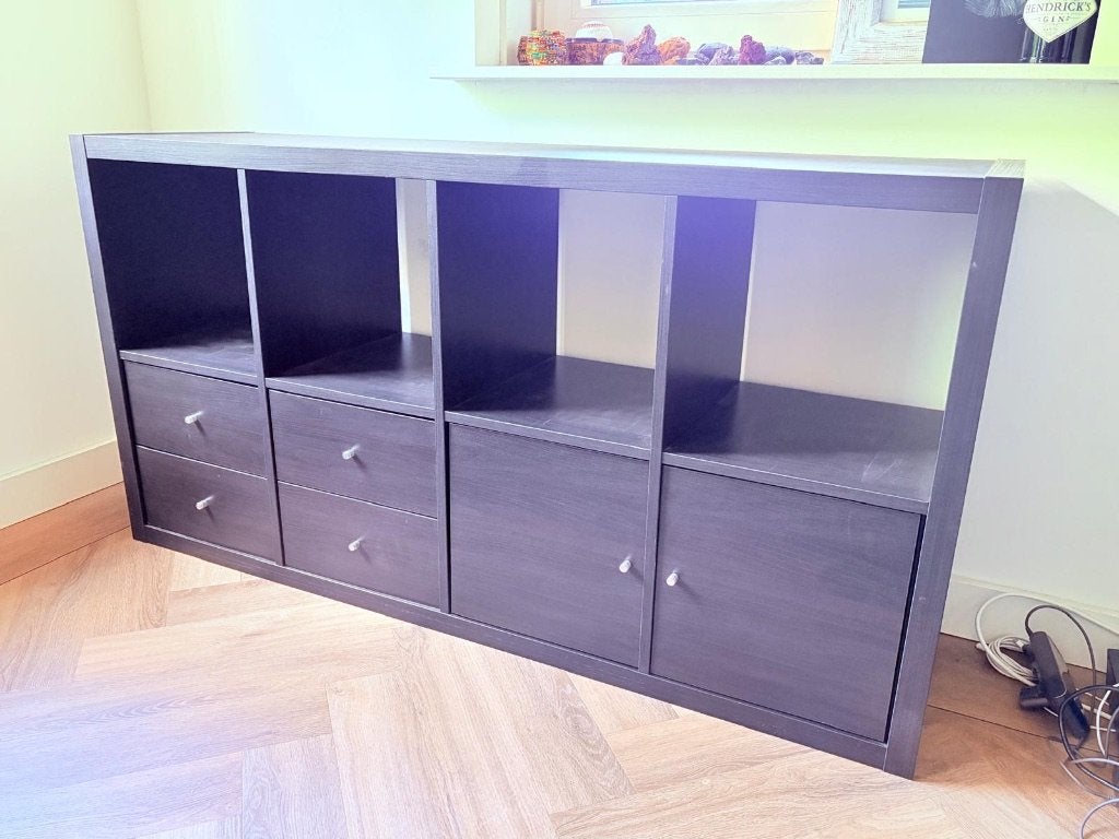 Kallax kast zwart, Ophalen, 100 tot 150 cm, Zo goed als nieuw, Minder dan 100 cm