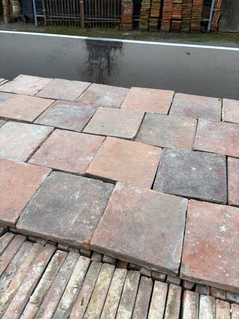 Lot Antieke terracotta tegels. Voor info BELLEN 0474220705, Ophalen