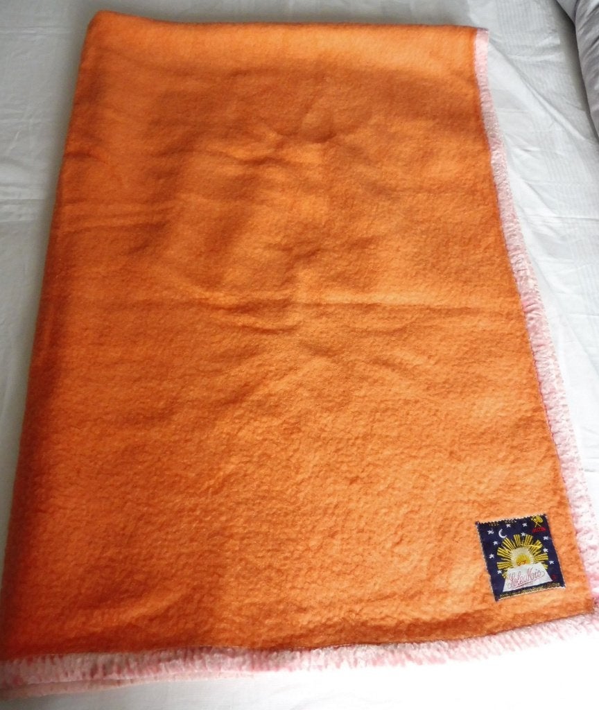 Prachtige Wollen deken Sole Mio oranje 160 x 220 cm wol, Huis en Inrichting, Ophalen, Zo goed als nieuw