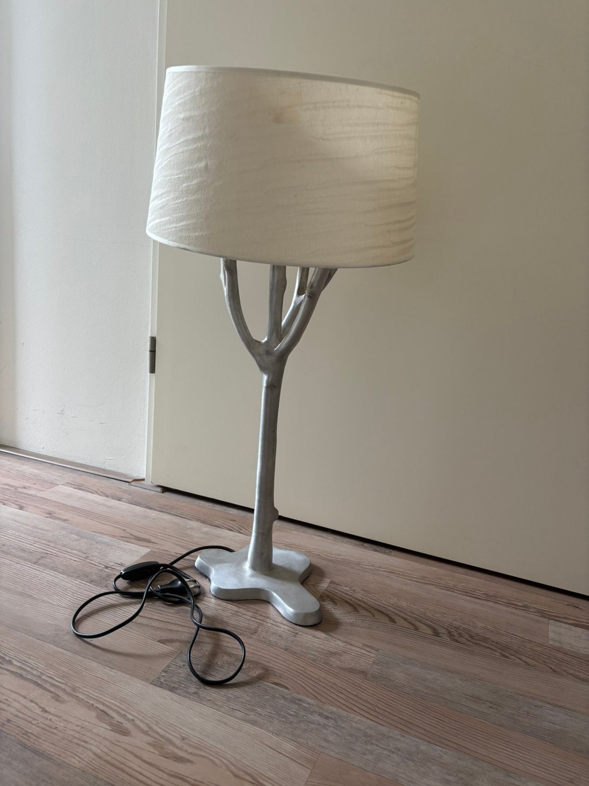 Zilveren lampenvoet in een leuke vorm, Huis en Inrichting, Zilver, Ophalen, Zo goed als nieuw