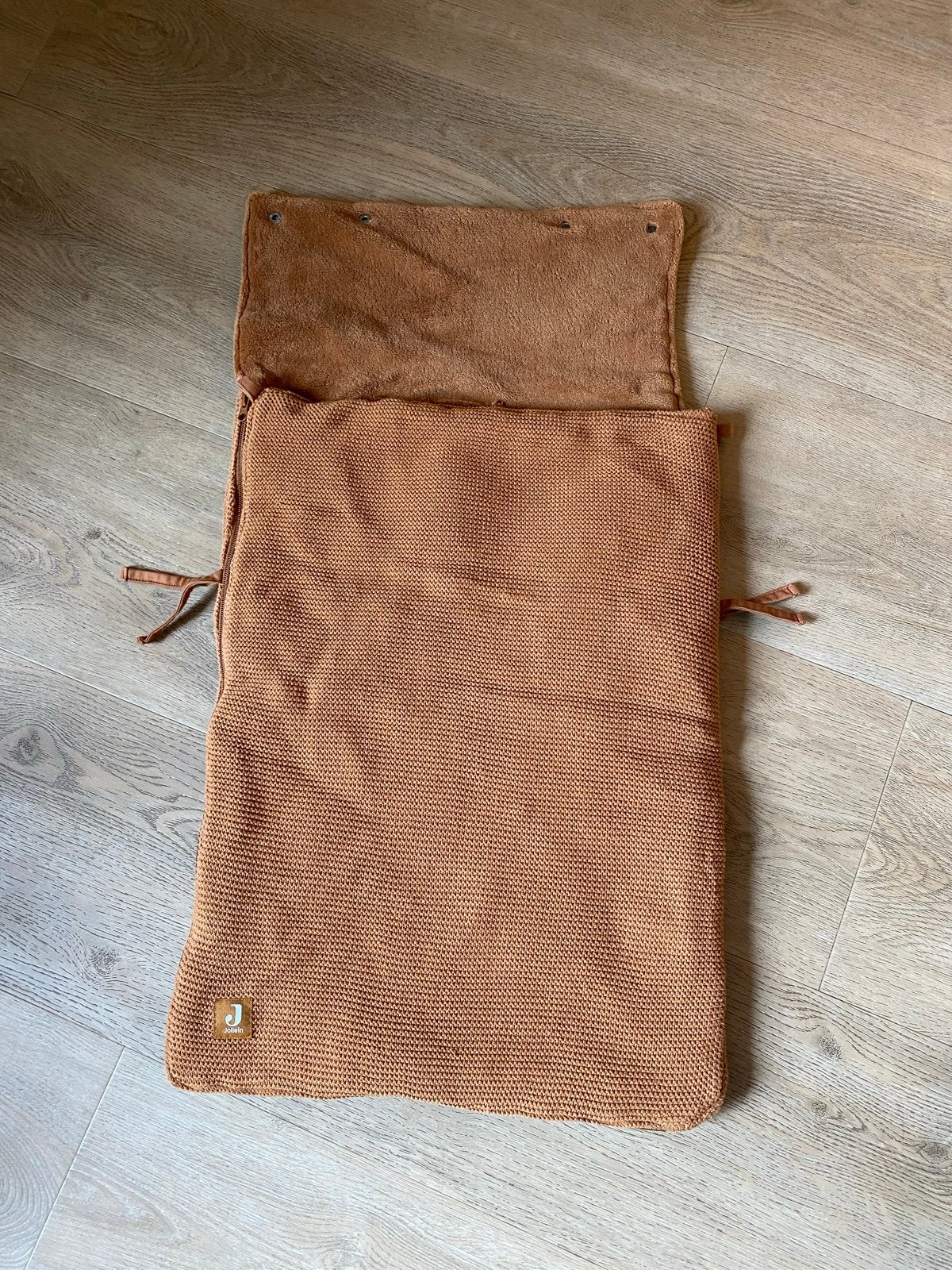 Jollein voetenzak voor maxi-cosi - caramel, Ophalen, Jollein, Zo goed als nieuw, Gevoerd