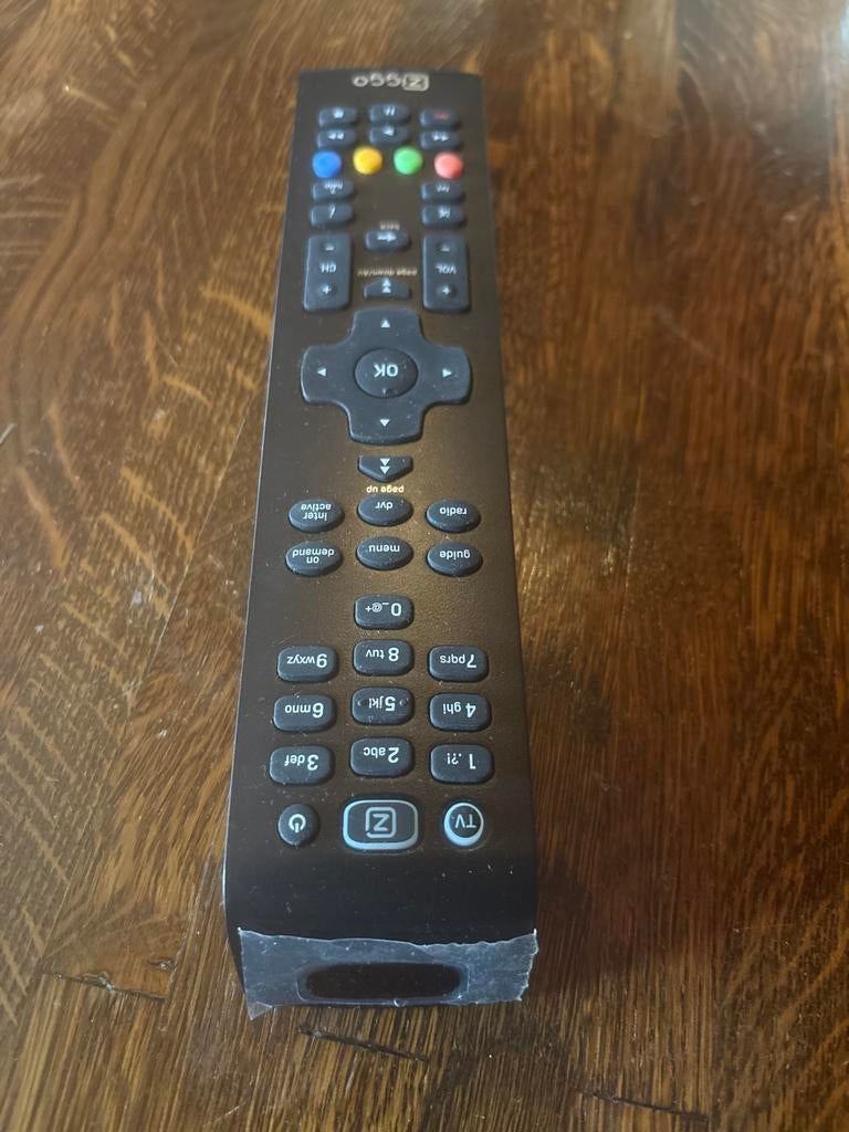 Ziggo afstandsbediening, Ophalen of Verzenden, Gebruikt, Origineel, Tv