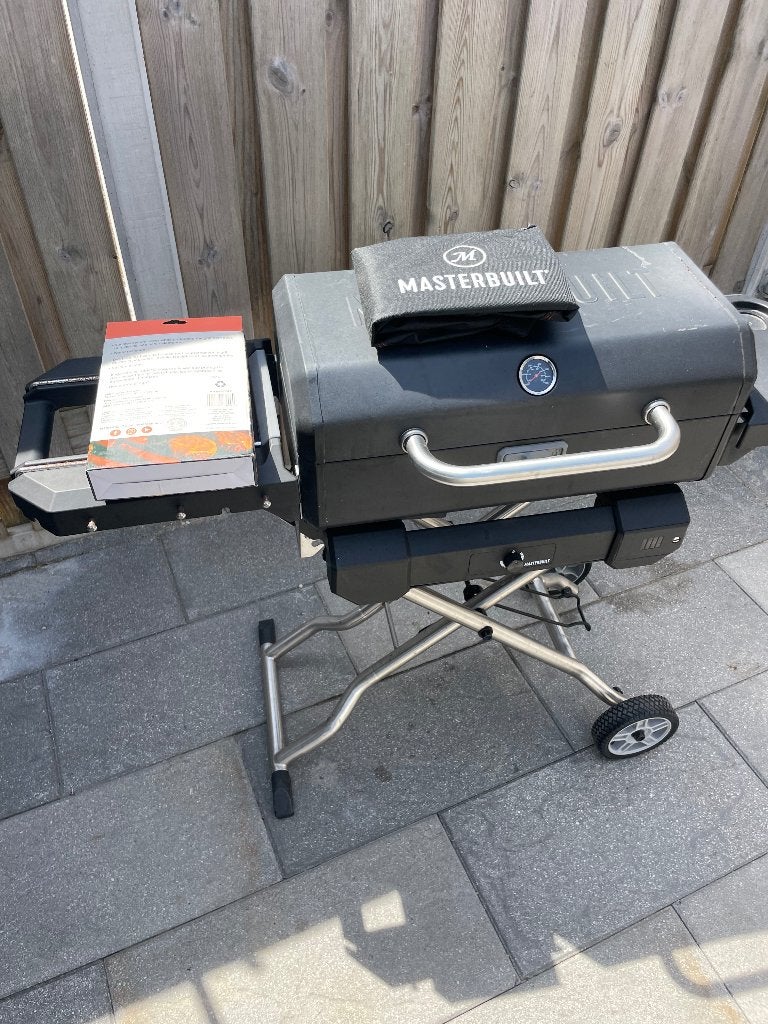 Masterbuilt Houtskool BBQ met nieuwe beschermhoes, Tuin en Terras, Houtskoolbarbecues, Zo goed als nieuw, Ophalen