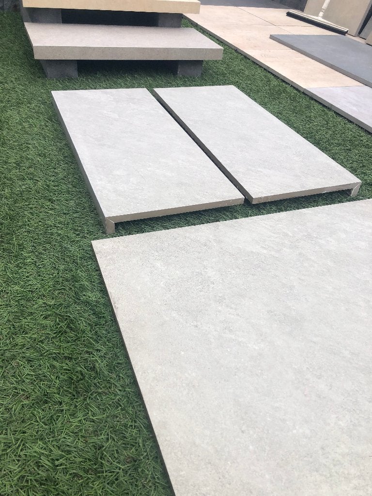 zwembadranden 80x35x2/5 cm met tegels 80x80x2 keramiek, Keramiek, Nieuw, Ophalen of Verzenden, 10 m² of meer