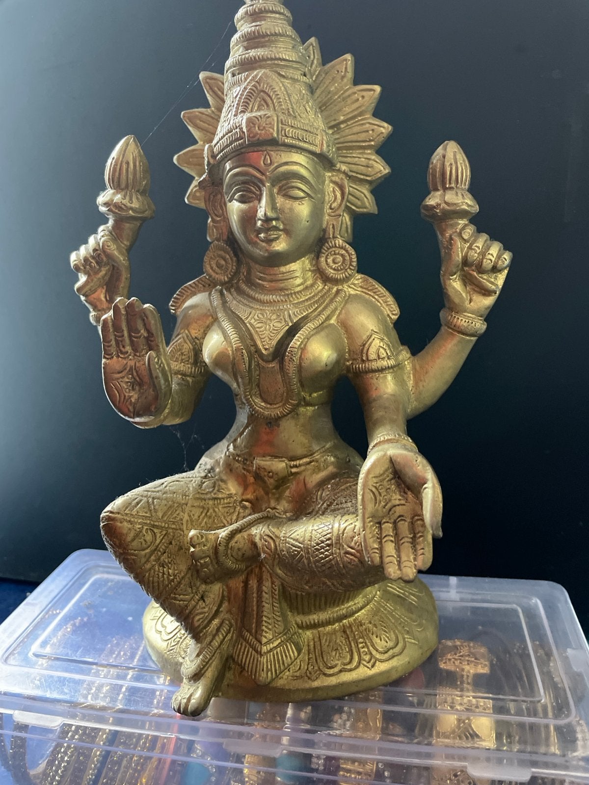 Vintage Bronzen Beeld van Hindoe Godin LAXMI, Ophalen of Verzenden, 20 - 50 cm, Beeld, Goud