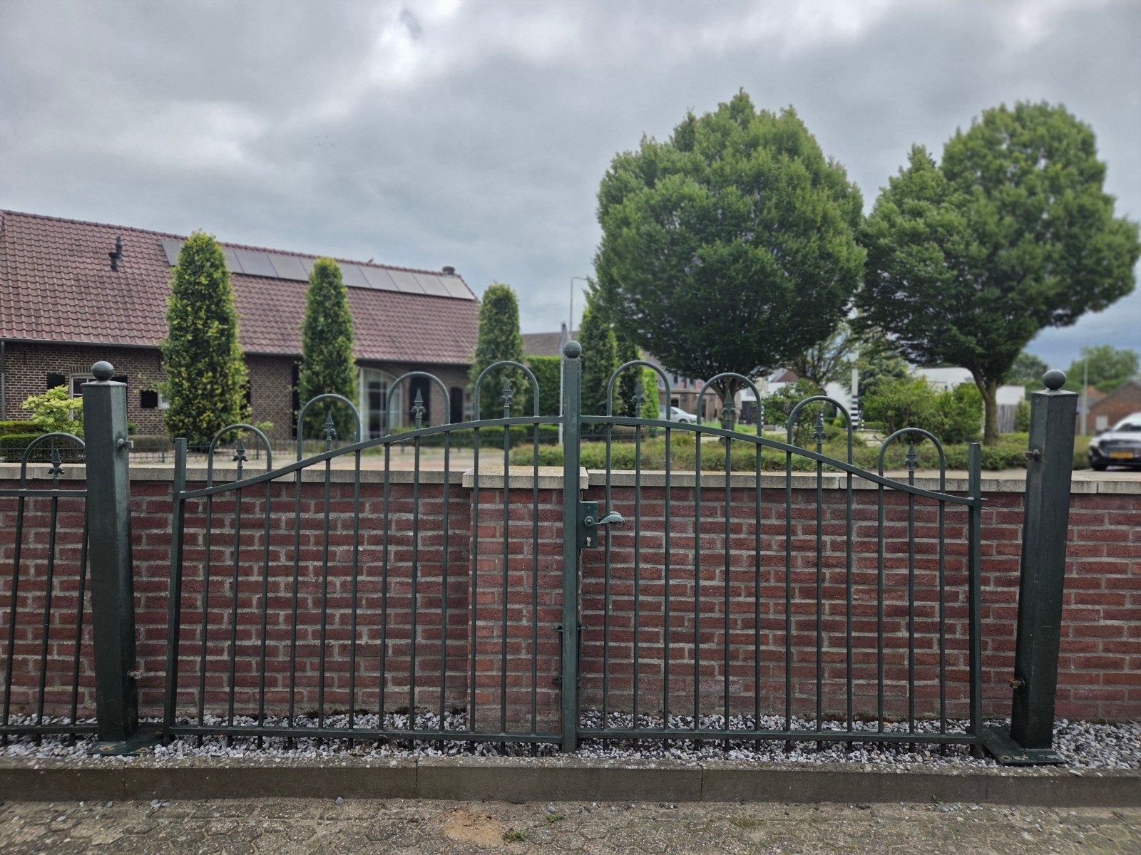 2 delige poort + hek, Ophalen, Zo goed als nieuw, IJzer, Sierhekwerk