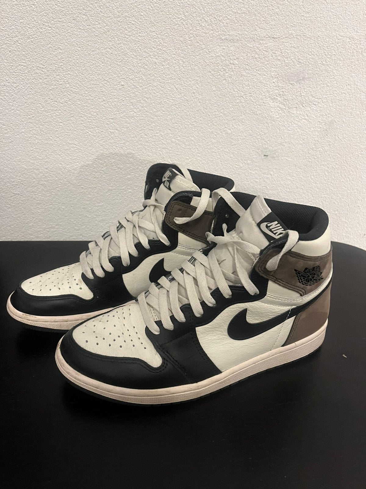 Nike Air Jordan 1 High Dark Mocha, Ophalen of Verzenden, Zo goed als nieuw, Bruin