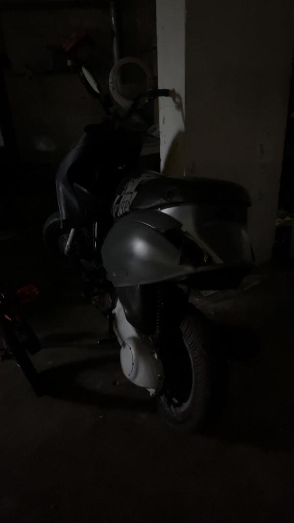 Zip 70cc 2takt, Fietsen en Brommers, Scooters | Piaggio, Zo goed als nieuw, Zip, Tweetakt, Ophalen