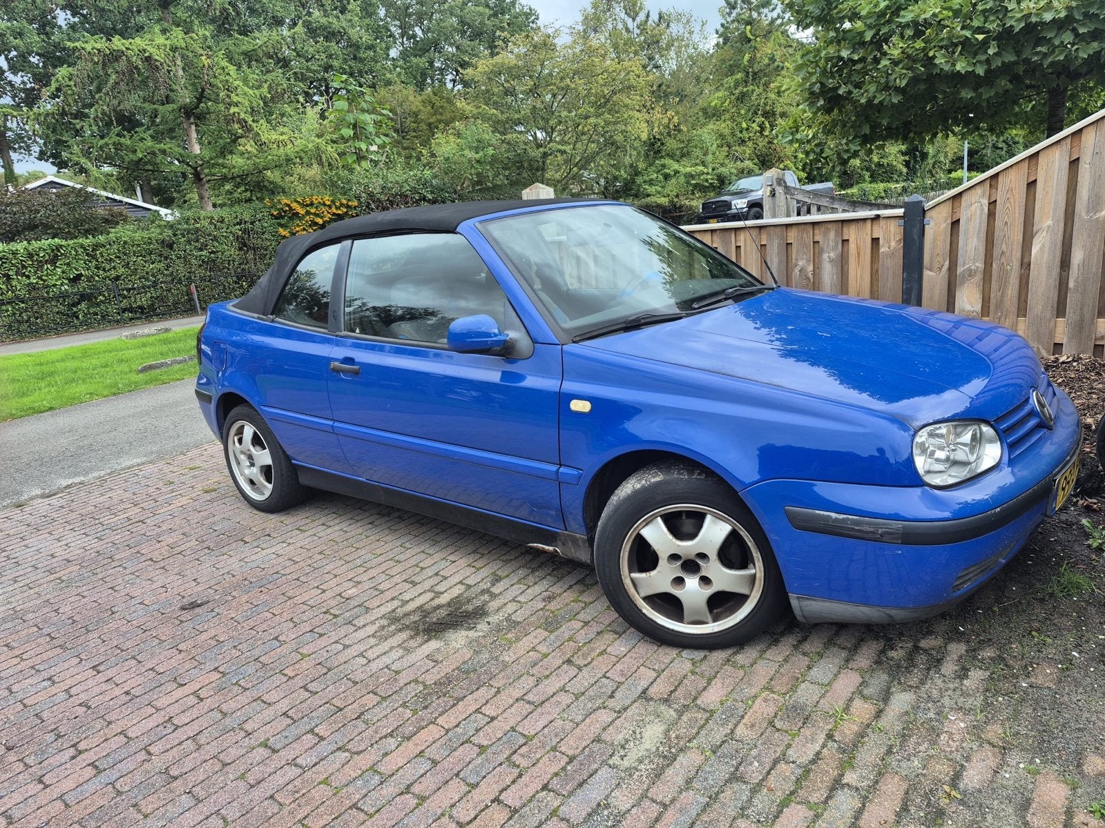 Volkswagen Golf 1.8 Cabriolet nieuwe apk 66KW AUT 1999 Blauw, 4 cilinders, Cabriolet, 1200 kg, 1781 cc