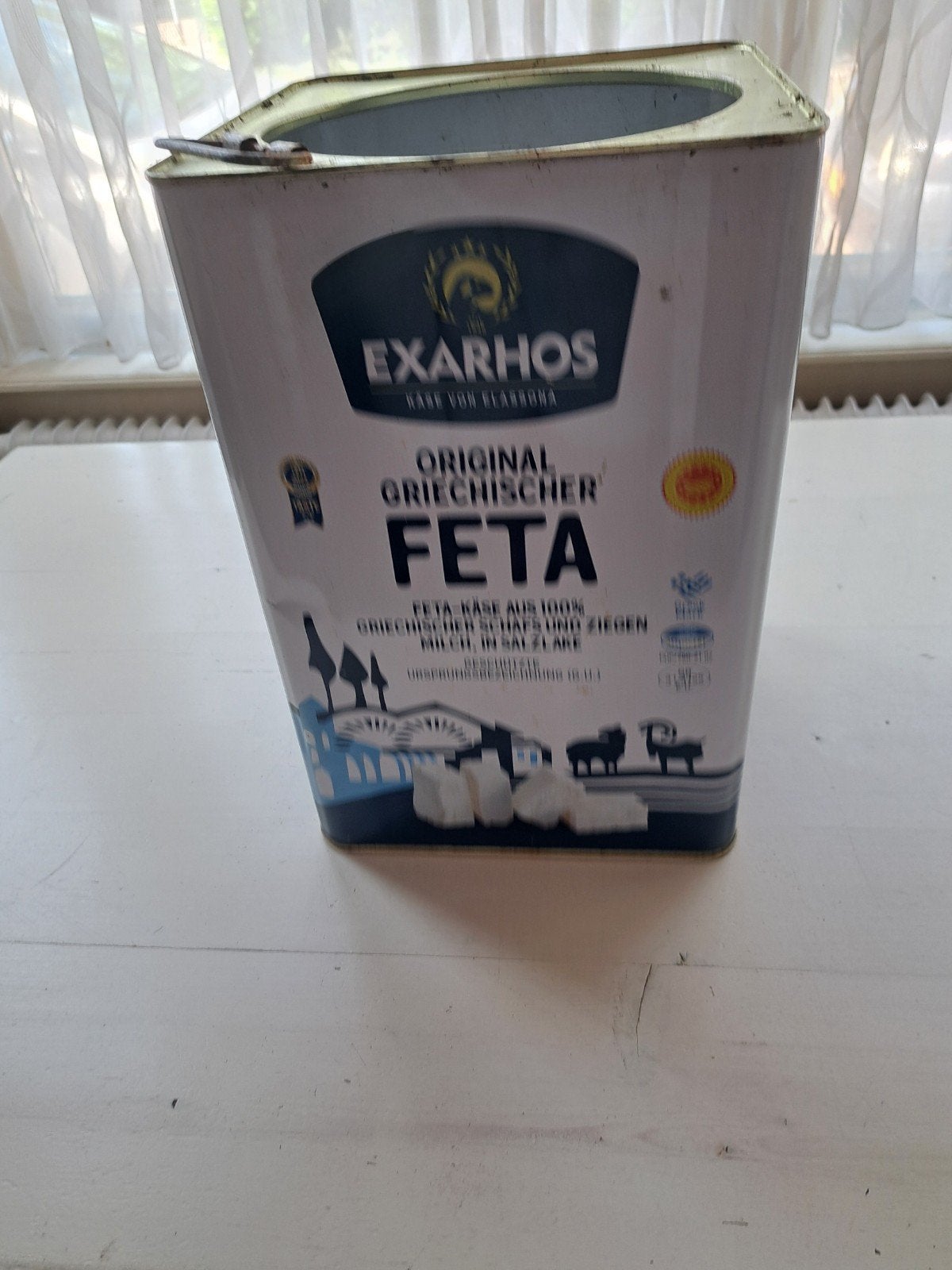 leeg feta blik geschikt als bloempot, Tuin en Terras, Bloempotten, Ophalen, Rond, Aardewerk, Minder dan 40 cm