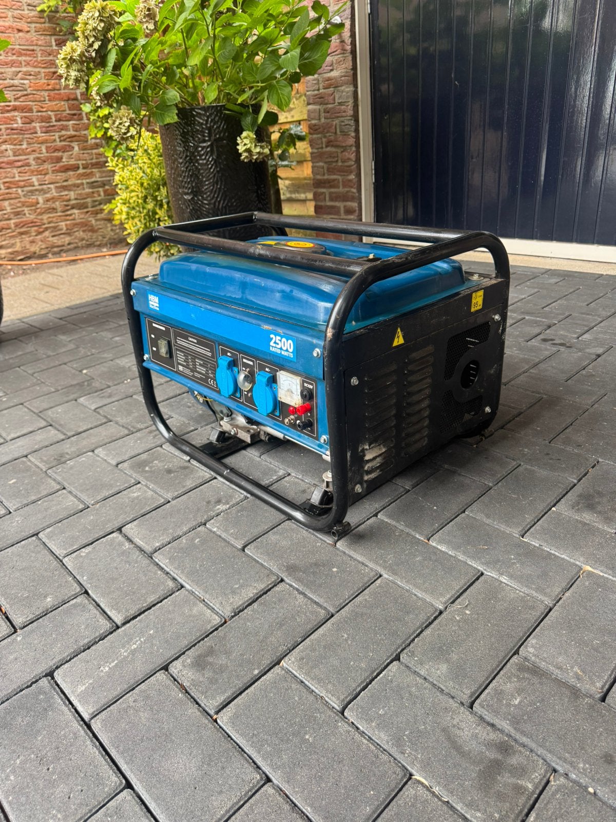 Aggregaat, generator, Ophalen, Zo goed als nieuw, Minder dan 5 kVA, Benzine
