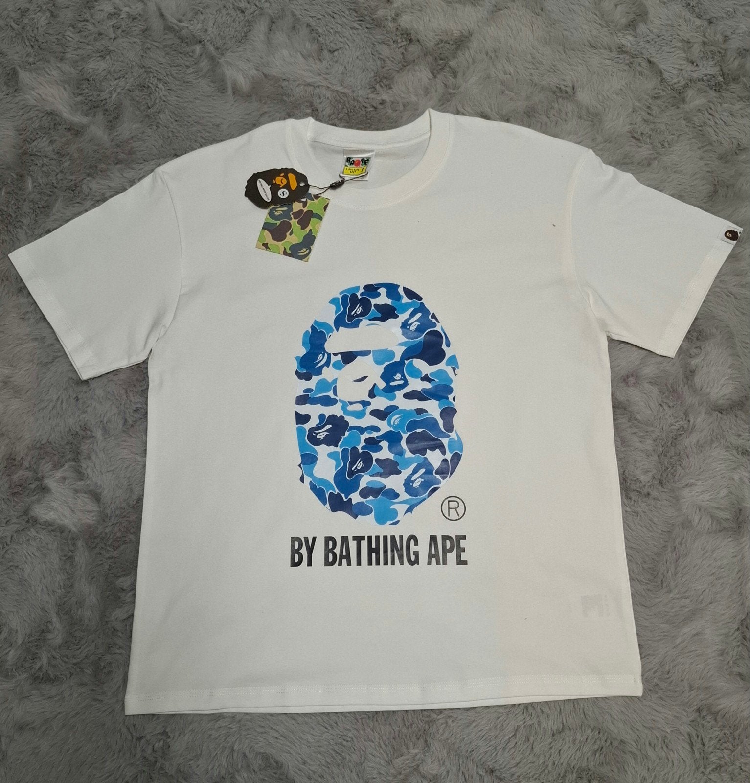 Bape shirt nieuw met prijskaartje - valt als M/L, Maat 48/50 (M), Wit, Nieuw, Ophalen of Verzenden