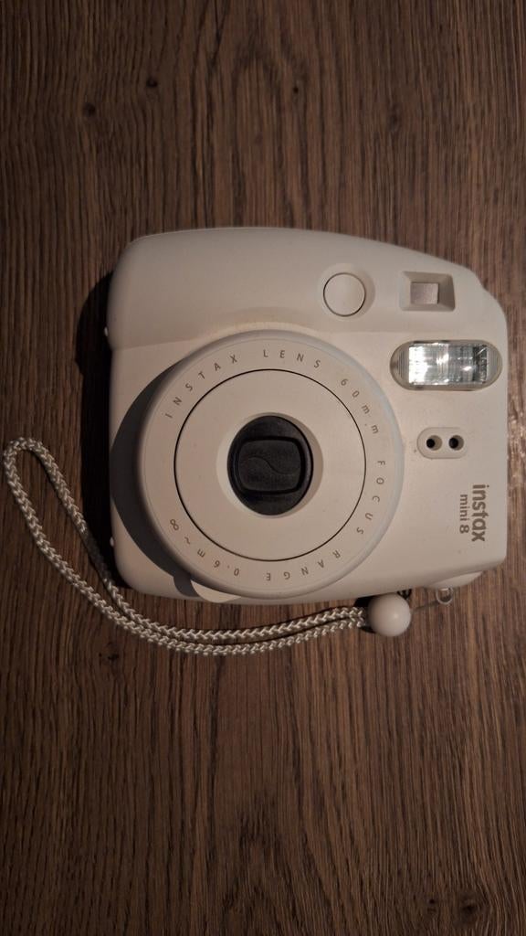 *** Nette Fujifilm Instax Mini 8 instant camera wit ***, Audio, Tv en Foto, Fotocamera's Analoog, Ophalen of Verzenden, Gebruikt