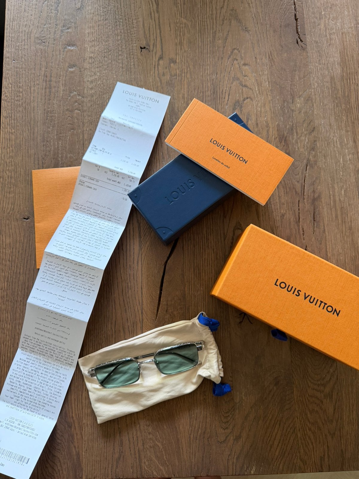 Louis Vuitton zonnebril. Groene glazen, Sieraden, Tassen en Uiterlijk, Portemonnees, Nieuw, Overige merken, Groen, Ophalen of Verzenden