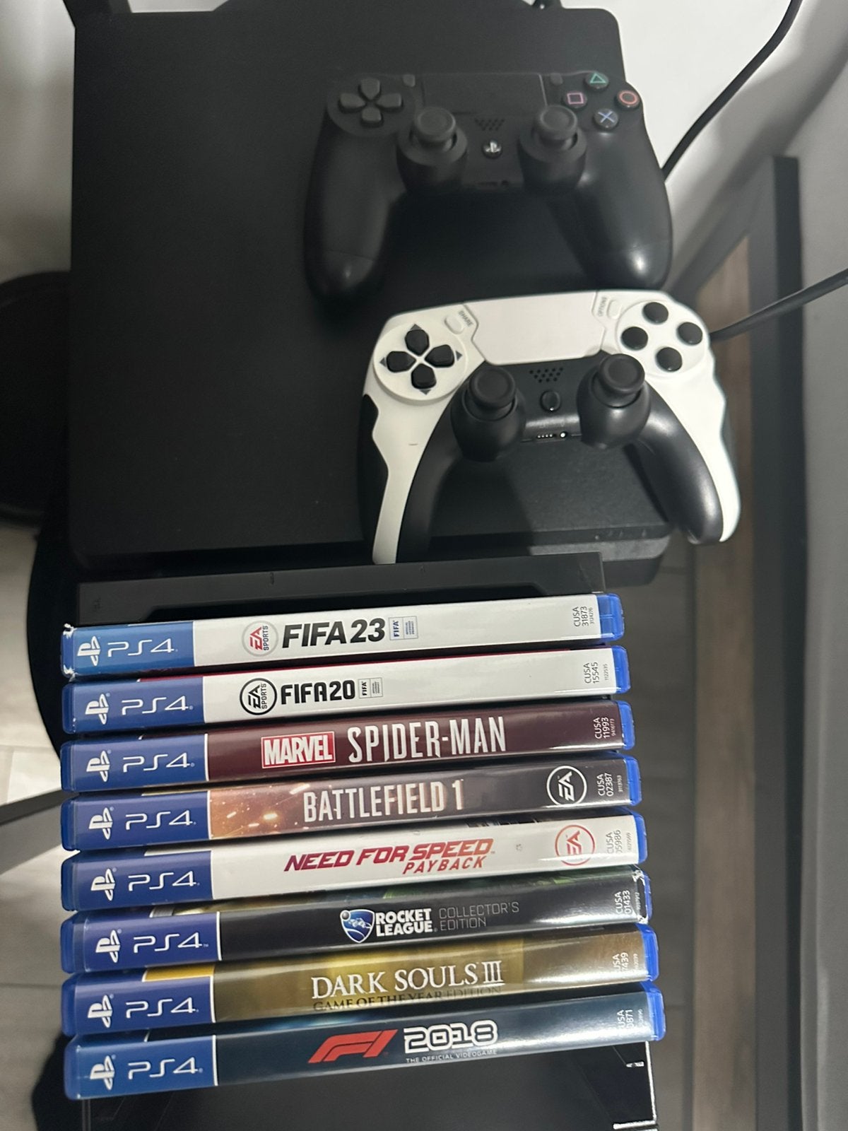 PS4 Slim + 2 Controllers + 9Games, Ophalen, Zo goed als nieuw, Met 2 controllers, Slim
