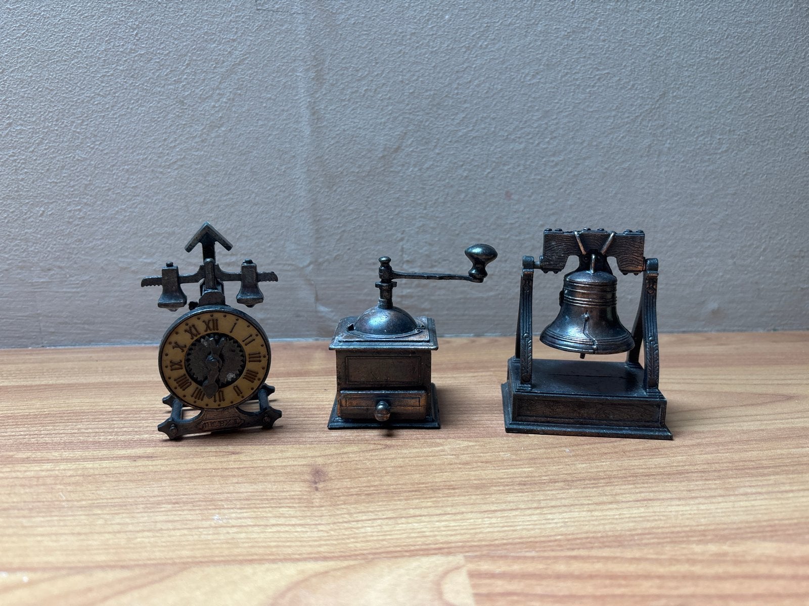 Set van 3 decoratieve puntenslijpers (klok, koffiemolen, bel, Ophalen of Verzenden, Gebruikt