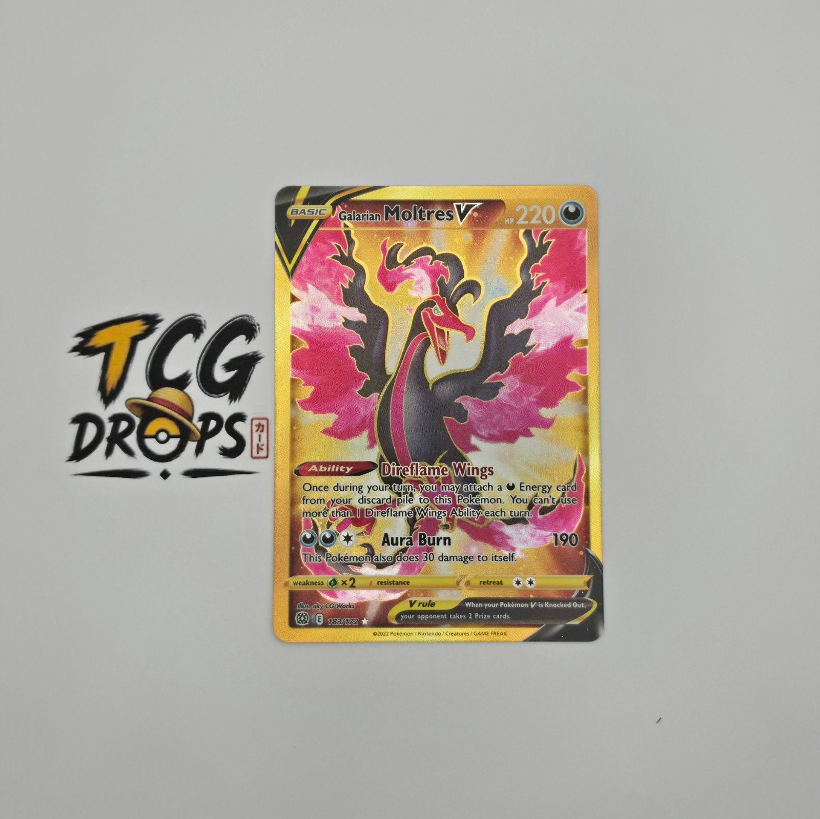 Galarian Moltres V BRS 183/172 Brilliant Stars, Ophalen of Verzenden, Nieuw, Losse kaart, Foil