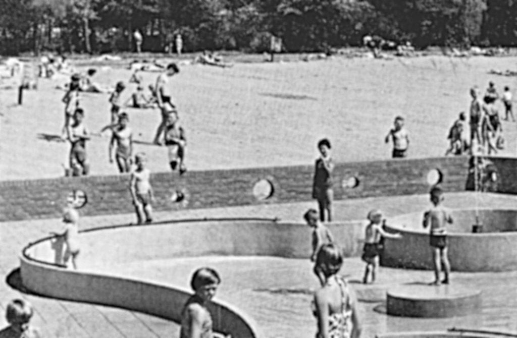 949075	Winterswijk	Gld jr 50 60 Zwembad	strandbad	badmode, Ophalen of Verzenden, 1940 tot 1960, Ongelopen, Gelderland