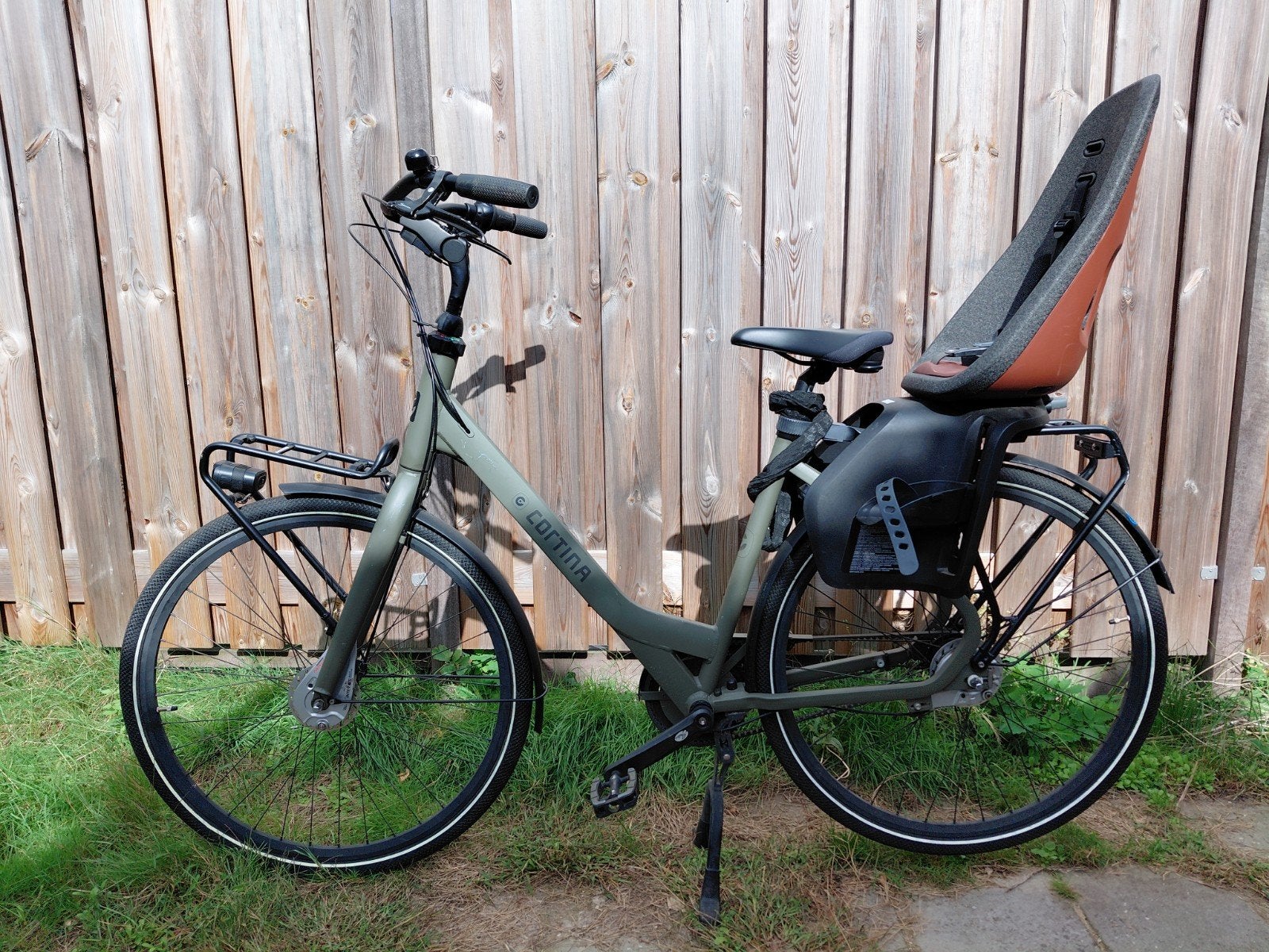 Cortina fiets met kinderzitje - Zo goed als nieuw, Fietsen en Brommers, 53 tot 56 cm, Velgrem, Versnellingen, Ophalen of Verzenden