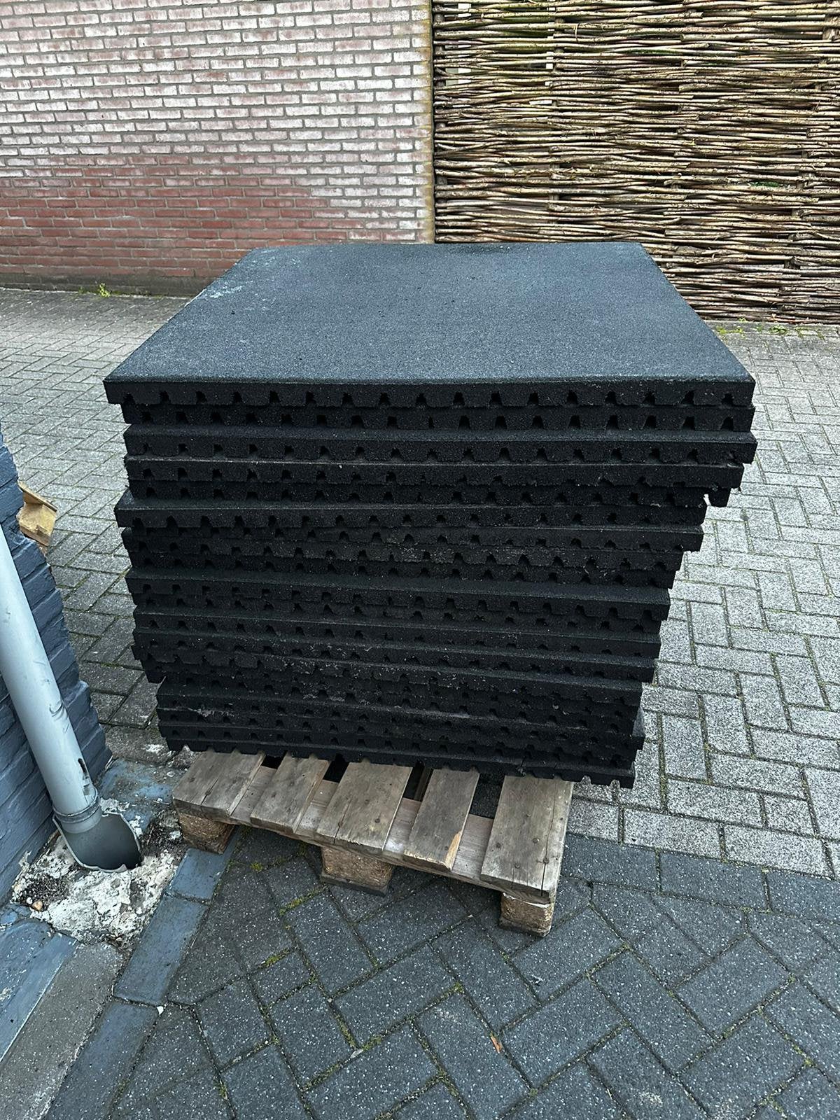 Rubberen ( stal ) mat matten  vloer tegels 1 x 1 x 4 cm, Dieren en Toebehoren, Rubberen matten, 4 cm dik, 1 x 1 m, Weidegang