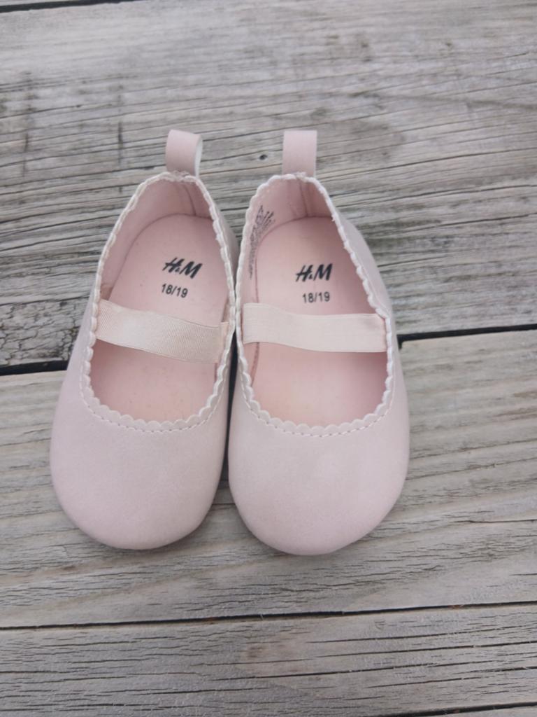 Roze H&M babyschoentjes maat 18/19, Meisje, H&M, Ophalen of Verzenden, Gebruikt