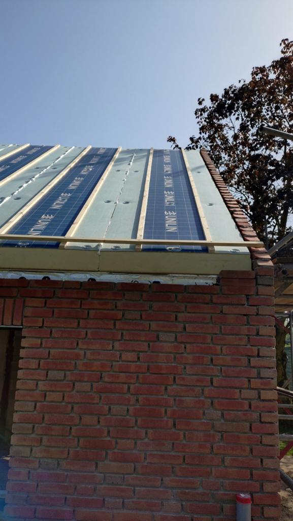 Nieuwe dakplaat Rc4,7 Unilin roof sw light, Doe-het-zelf en Verbouw, Dakpannen en Dakbedekking, Nieuw, 15 m² of meer, Metaal, Ophalen