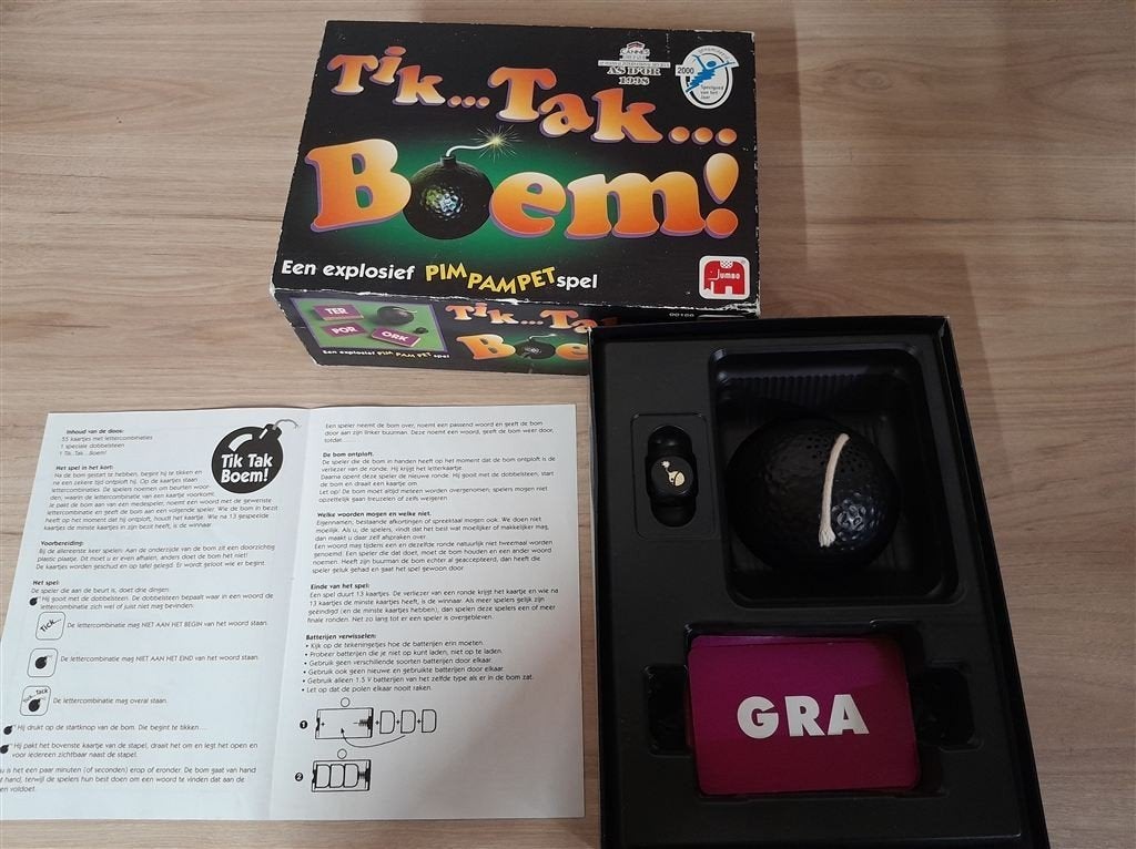 Tik tak boem - een explosief pim pam pet spel - s1444, Hobby en Vrije tijd, Verzenden, Zo goed als nieuw