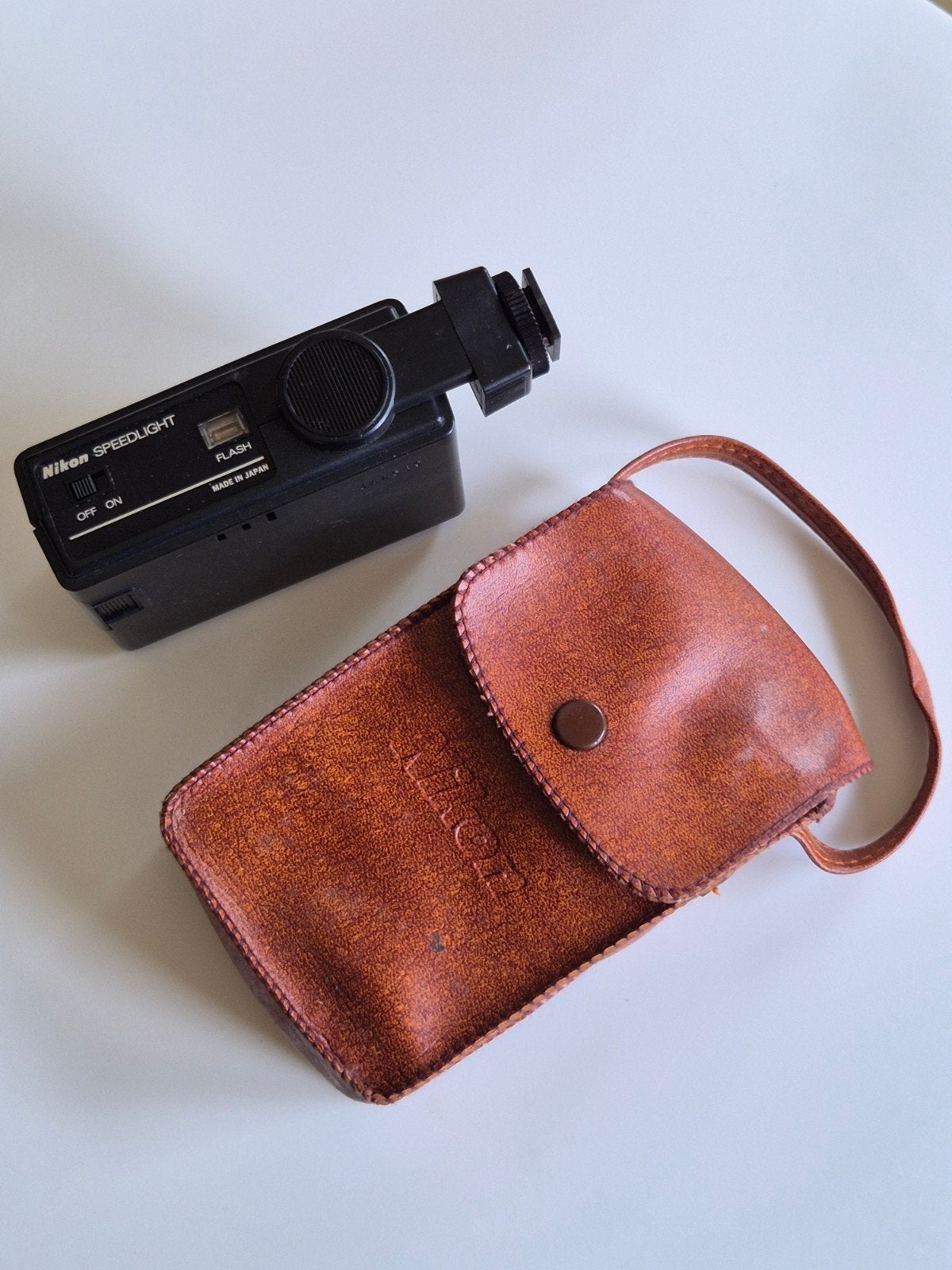 Vintage Nikon Speedlight SB-E Flitser Origineel Tasje, Nikon, Info@nikon.com, Gebruikt, Voor analoge fotografie