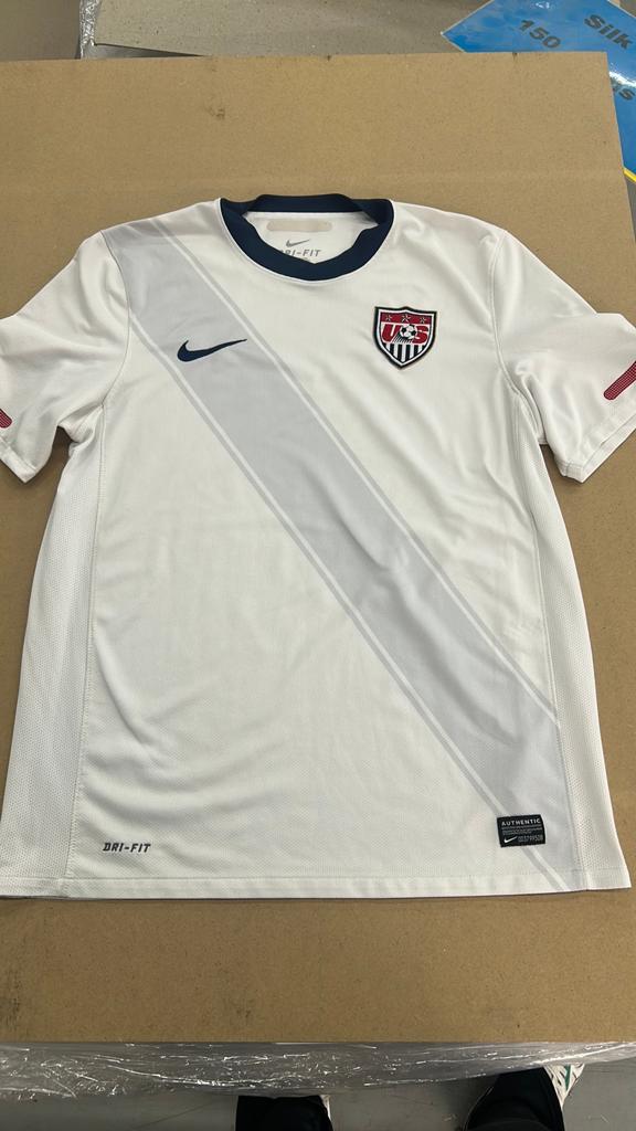 Mooie origineel voetbalshirt USA maat M Nike WK 2010/2011, Verzamelen, Sportartikelen en Voetbal, Ophalen of Verzenden, Zo goed als nieuw