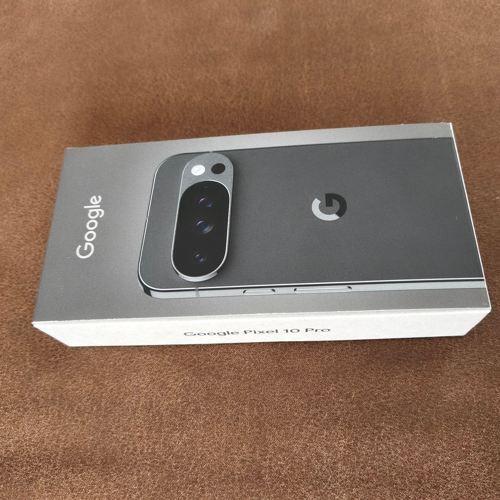 Foto 2 van NIEUW, Google pixel 10 Pro 128gb zwart geseald.